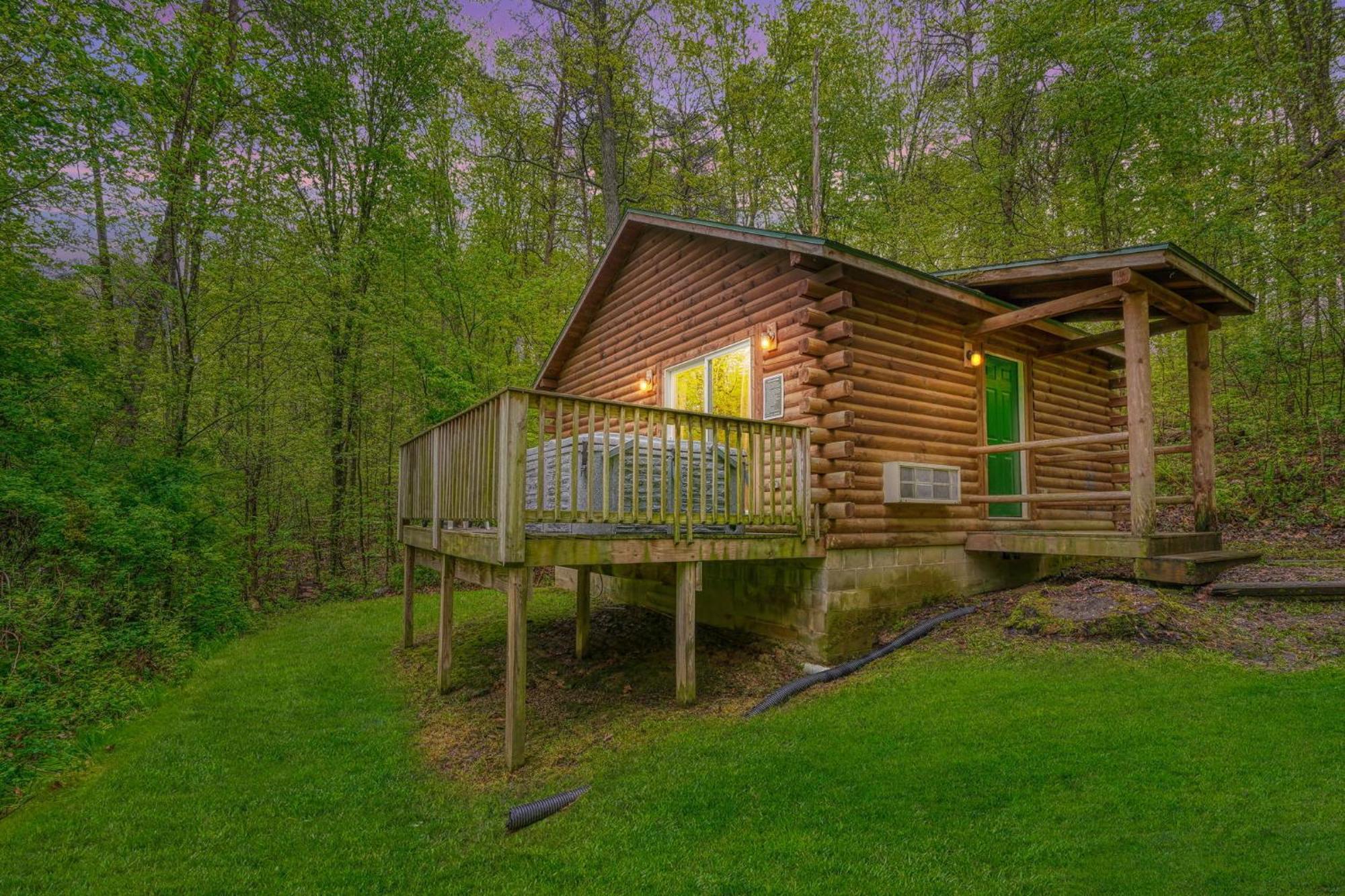 Blue Rose Cabins - Big Woody Cabin Logan Eksteriør bilde